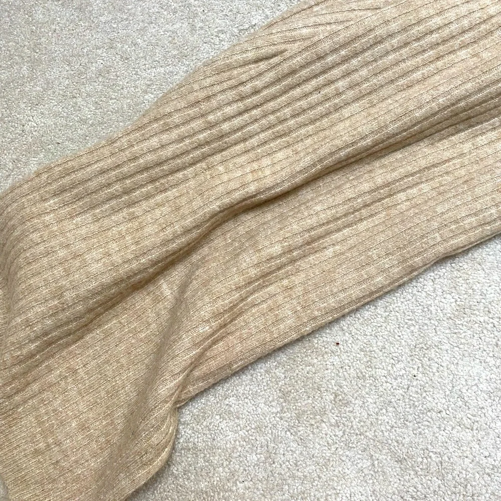 H&M Tan Ribbed Pajama Set - Picture 4 of 5